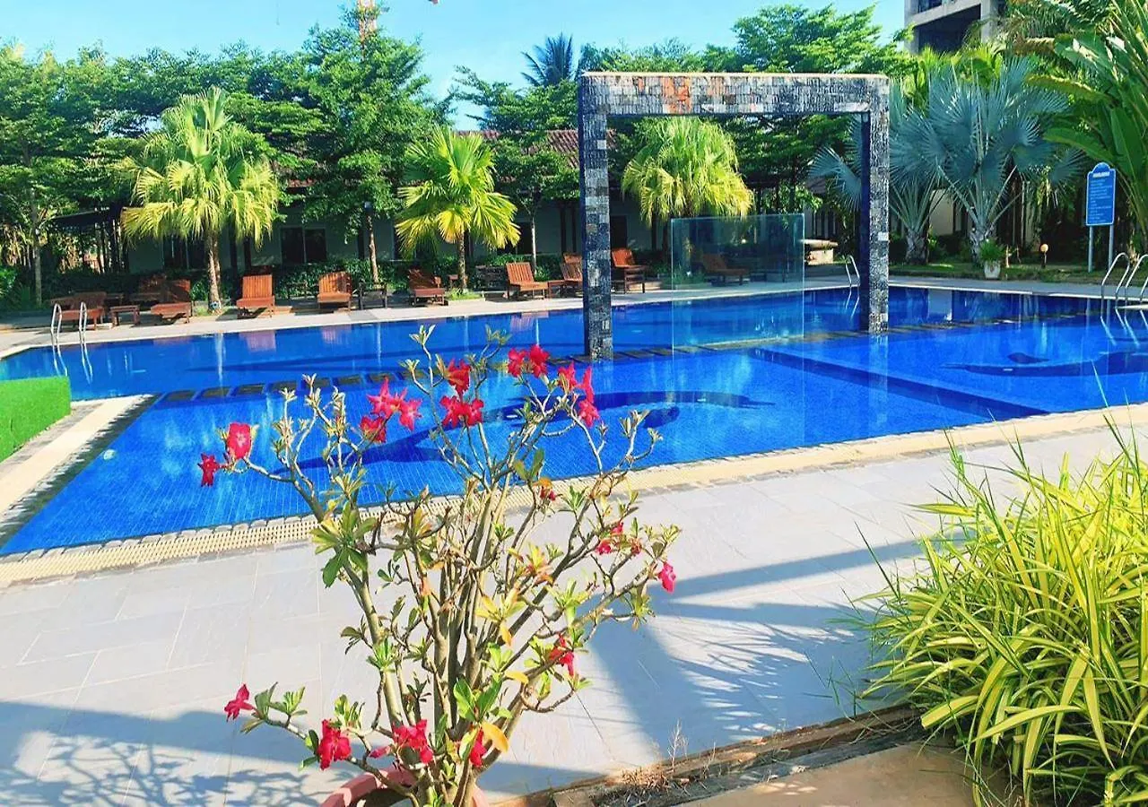 Twin Palms Resort Sihanoukville Hotel